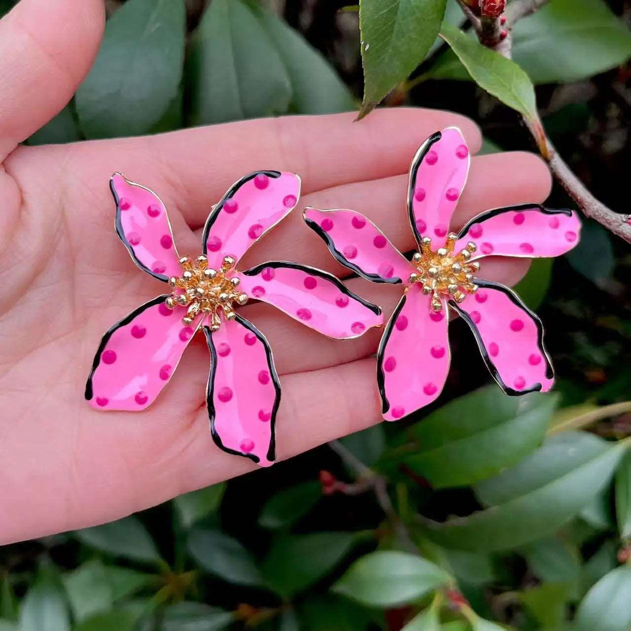 Boucles d'oreilles, grandes fleurs NEITH