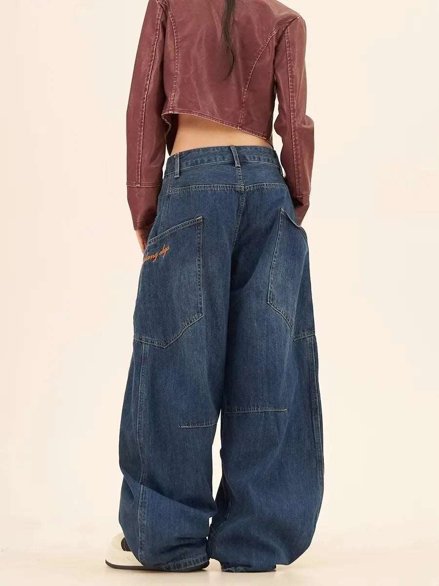 Jeans cargo baggy : taille haute et style vintage Y2K pour une allure décontractée.