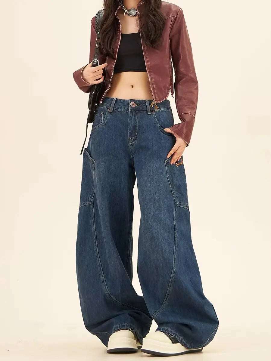 Jeans cargo baggy : taille haute et style vintage Y2K pour une allure décontractée.