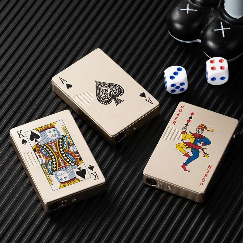 Briquet métallique créatif "Poker Spades" Léger, coupe-vent, et idéal comme cadeau pour homme ou petit accessoire.